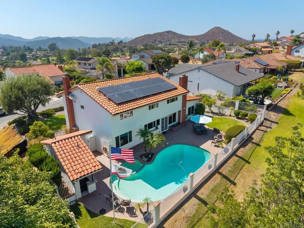 Unit for sale at 17959 Sencillo Drive, San Diego, CA 92128