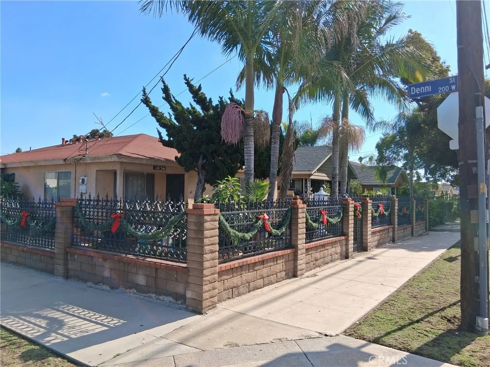 Unit for sale at 1056 N Fries, Wilmington, CA 90744