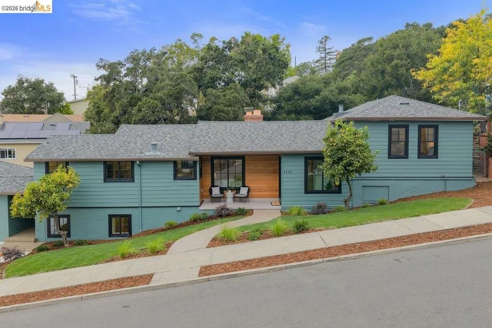 Unit for sale at 4207 Laguna Ave, Oakland, CA 94602