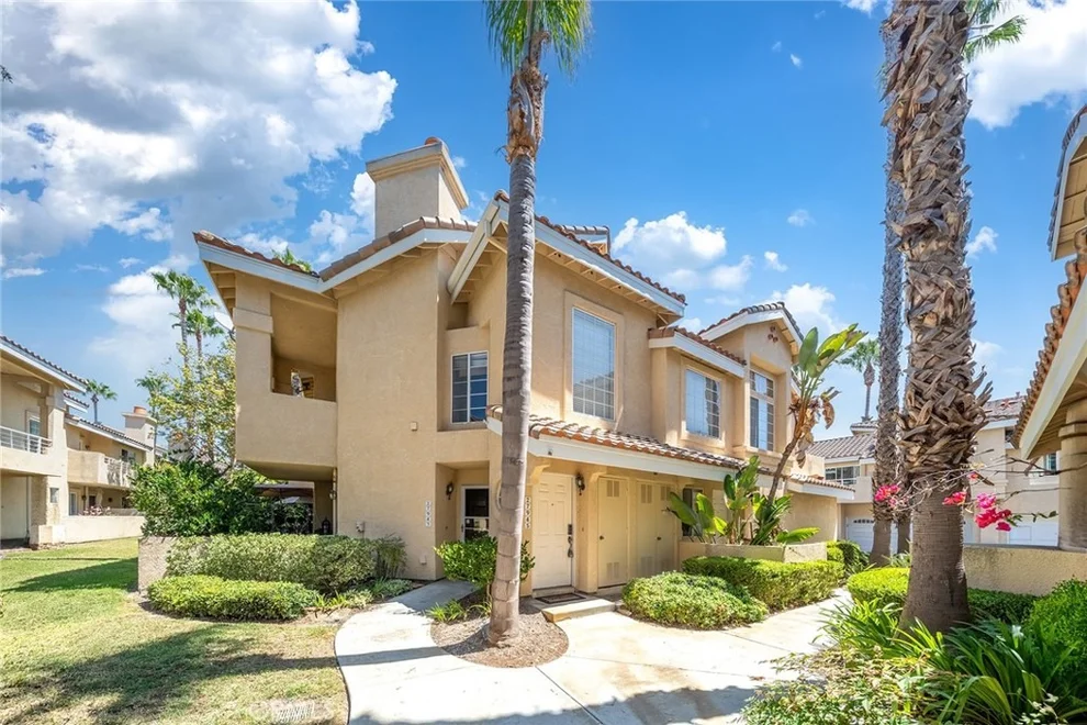 Unit for sale at 27945 Via Ambrosa, Laguna Niguel, CA 92677