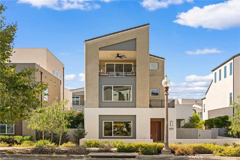 Unit for sale at 187 Sawbuck, Irvine, CA 92618