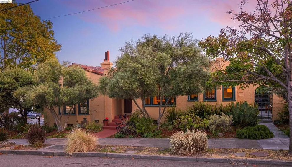 Unit for sale at 1564 Beverly Pl, Berkeley, CA 94706