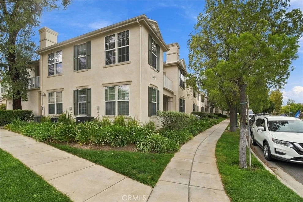 Unit for sale at 24124 Victoria, Valencia, CA 91355