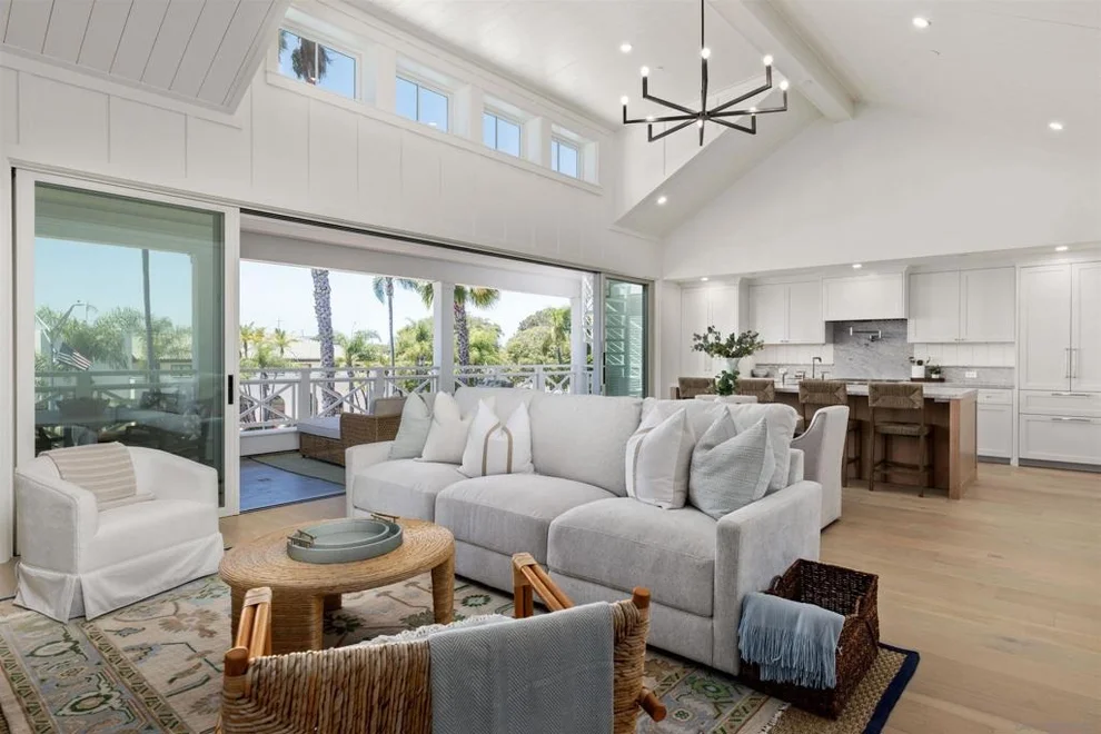 Unit for sale at 747 Orange Ave, Coronado, CA 92118