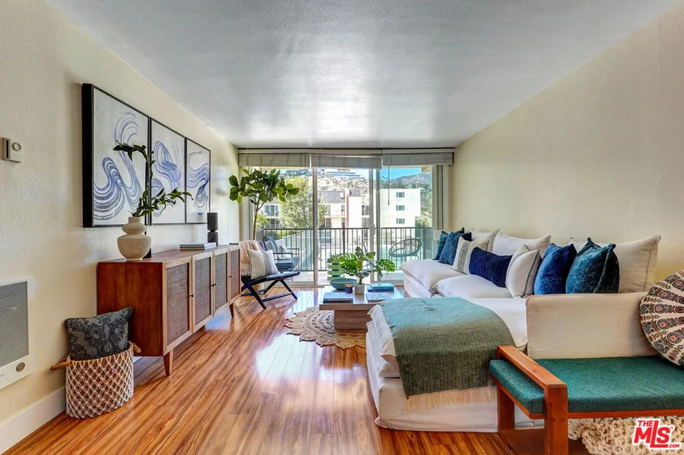 Unit for sale at 23901 Civic Center Way, Malibu, CA 90265