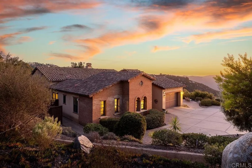 Unit for sale at 29472 Welk Highland Dr., Escondido, CA 92026