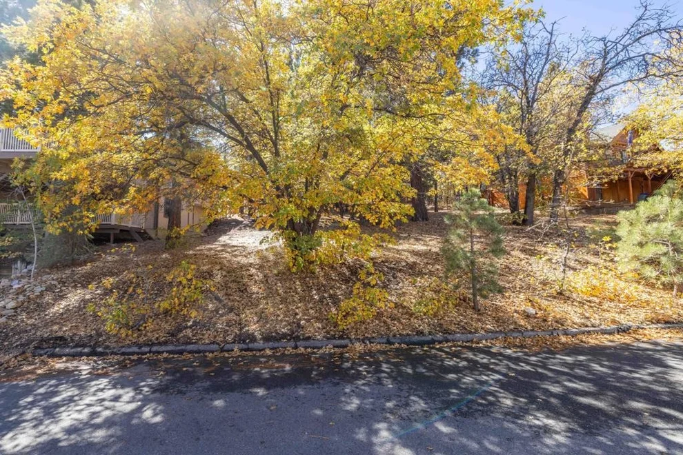 Unit for sale at 1409 Klamath Road, Big Bear, CA 92314