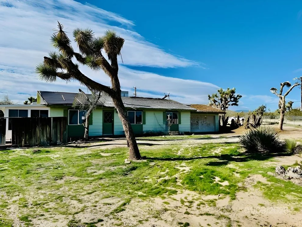 Unit for sale at 5161 Linda Lee Drive, Yucca Valley, CA 92284