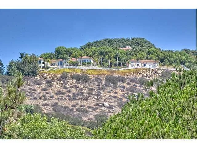 Unit for sale at 31294 AFTON FARMS Lane, Bonsall, CA 92003