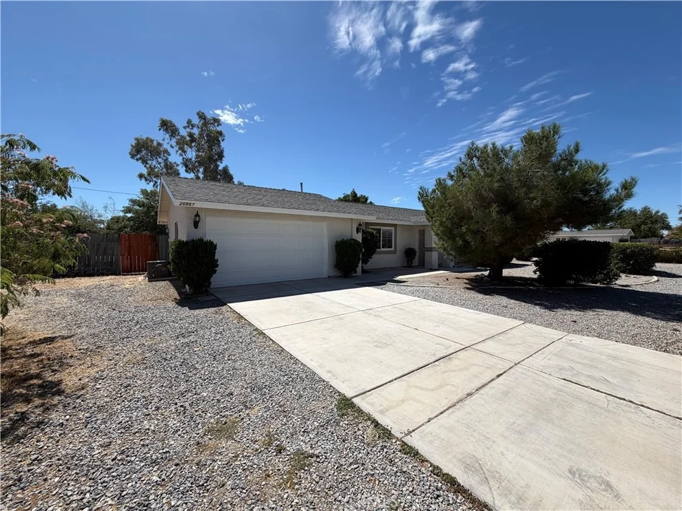 Unit for sale at 20861 Lone Eagle, Apple Valley, CA 92308