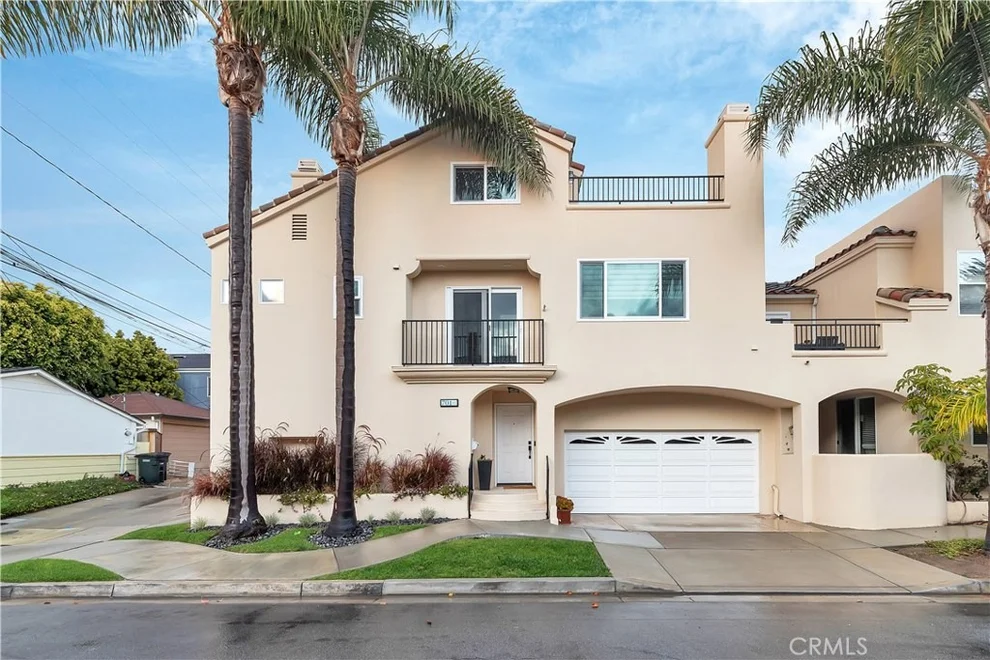 Unit for sale at 701 Marguerite Avenue, Corona Del Mar, CA 92625