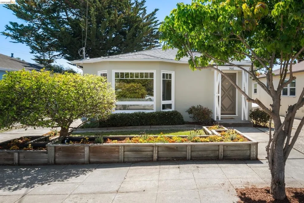 Unit for sale at 946 Jackson St, Albany, CA 94706