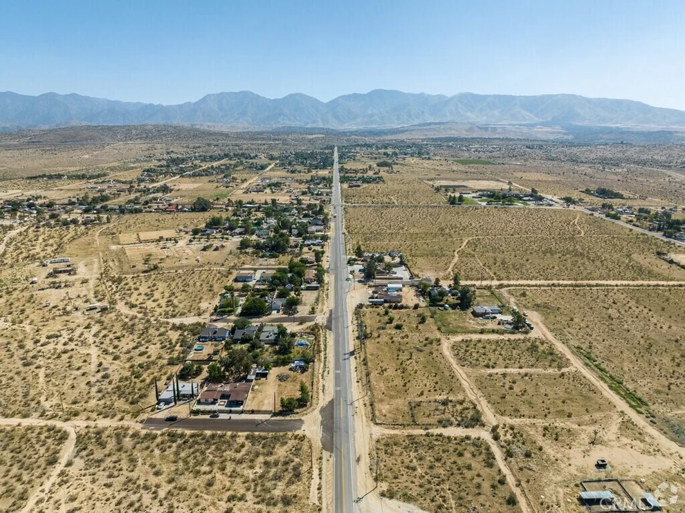 Unit for sale at 230 Vac/Vic, Llano, CA 93544