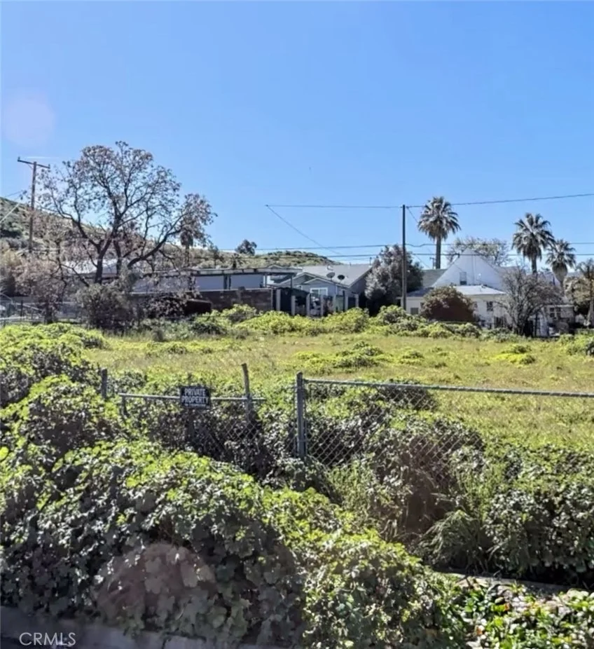 Unit for sale at 202 E Peck, Lake Elsinore, CA 92530