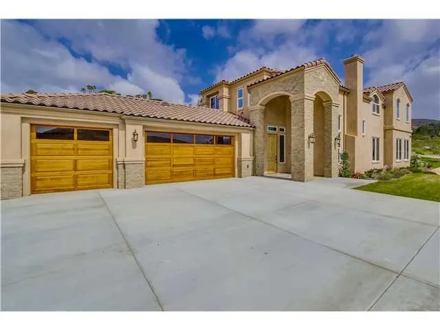 Unit for sale at 20034 Elfin Forest Road, Escondido, CA 92029