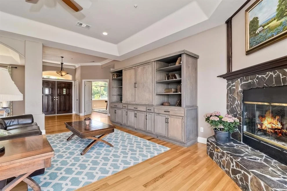 Unit for sale at 2022 Oceanview Rd. Unit B, Oceanside, CA 92056