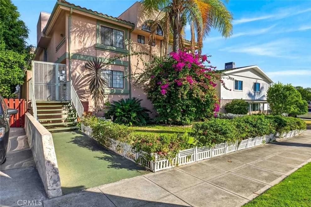 Unit for sale at 722 E Orange Grove Avenue, Burbank, CA 91501
