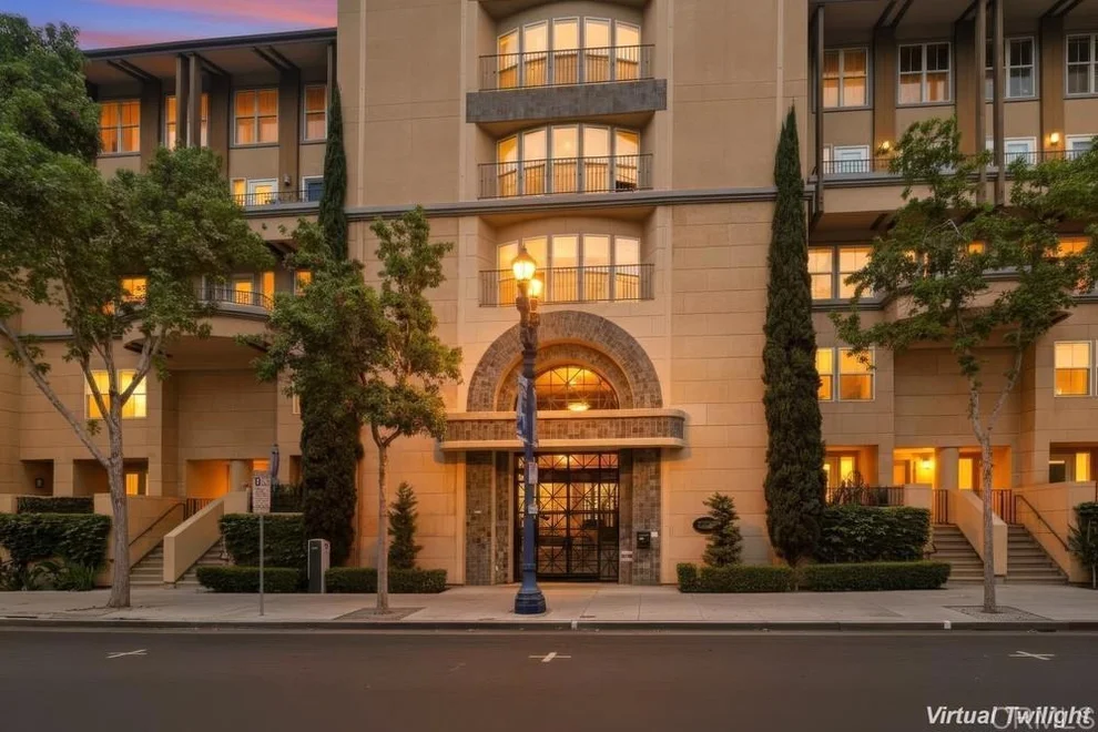 Unit for sale at 301 W G St, San Diego, CA 92101