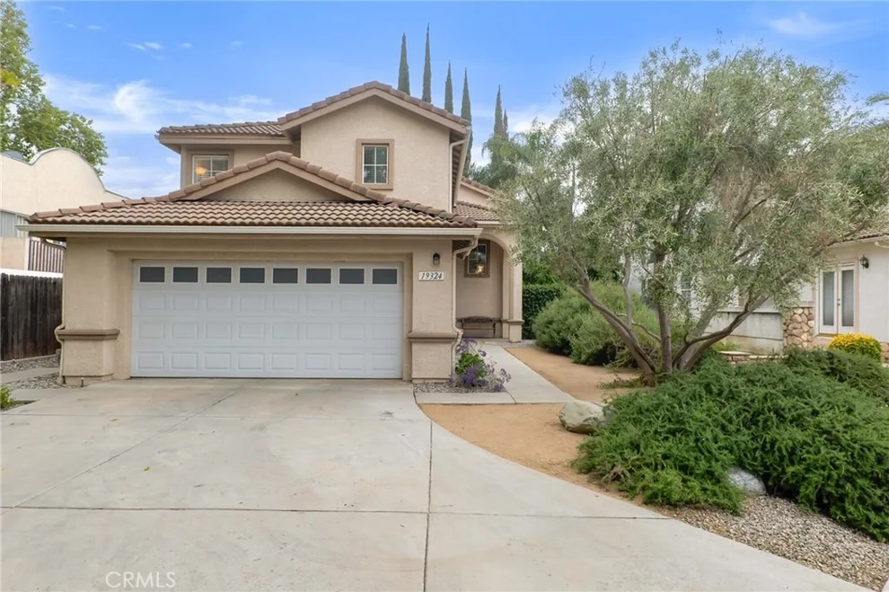 Unit for sale at 19324 Runnymede, Reseda, CA 91335