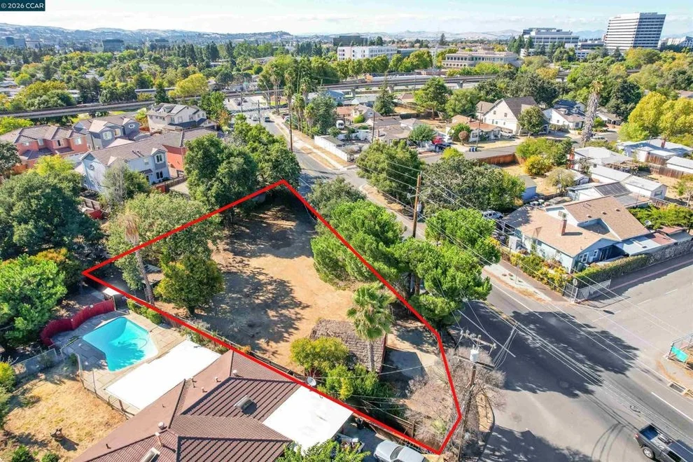 Unit for sale at 2812 Cowell, Concord, CA 94518