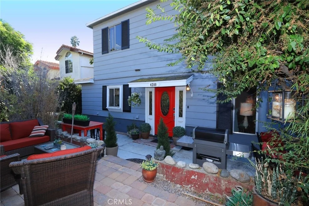 Unit for sale at 4200 Franklin Avenue, Los Feliz, CA 90027