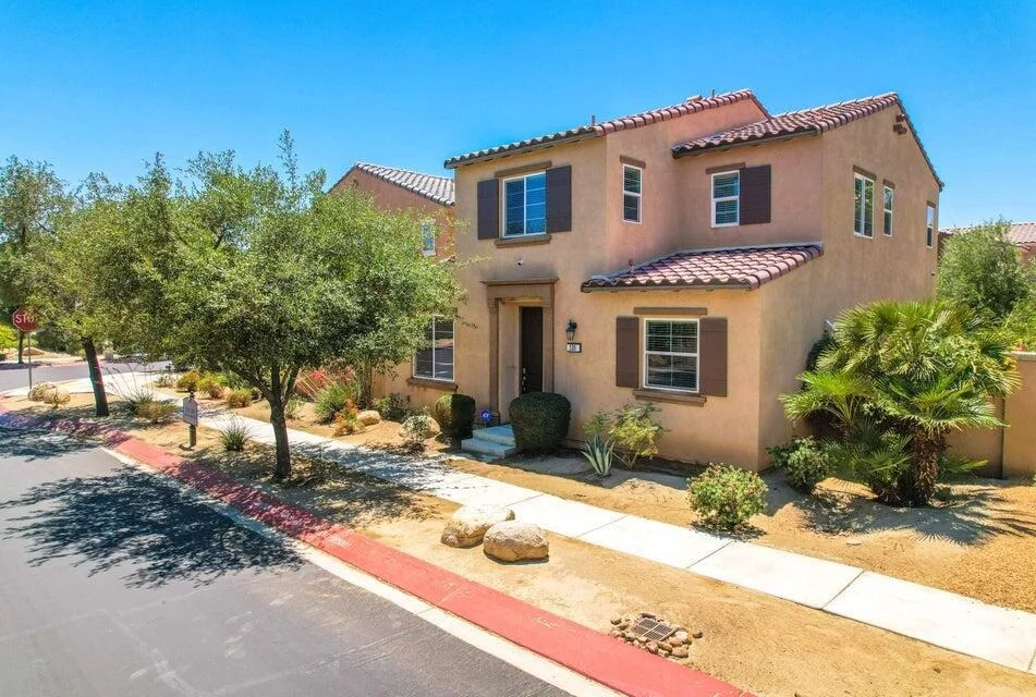 Unit for sale at 530 Calle Vibrante, Palm Desert, CA 92211