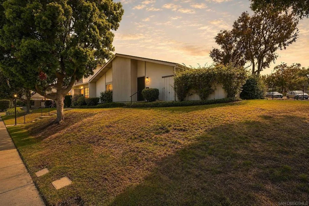 Unit for sale at 9645 Easter Way, San Diego, CA 92121