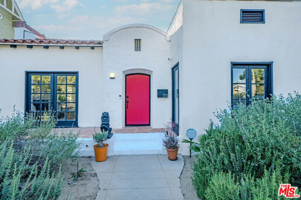 Unit for sale at 173 S Kingsley Drive, Los Angeles, CA 90004