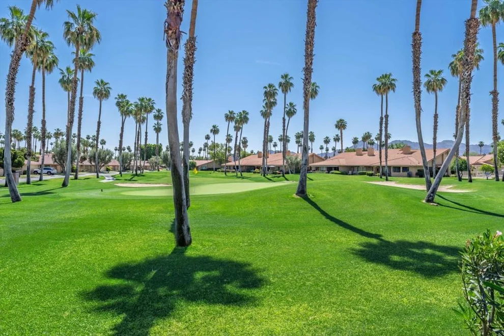 Unit for sale at 44 Maximo Way, Palm Desert, CA 92260
