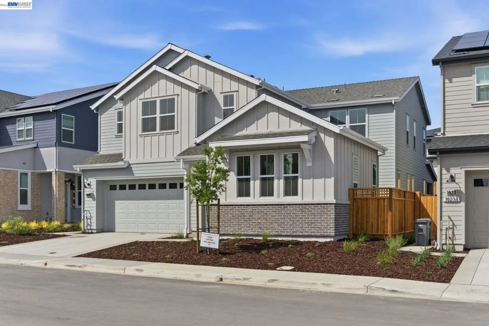 Unit for sale at 1935 Ingalls Way, Dublin, CA 94568