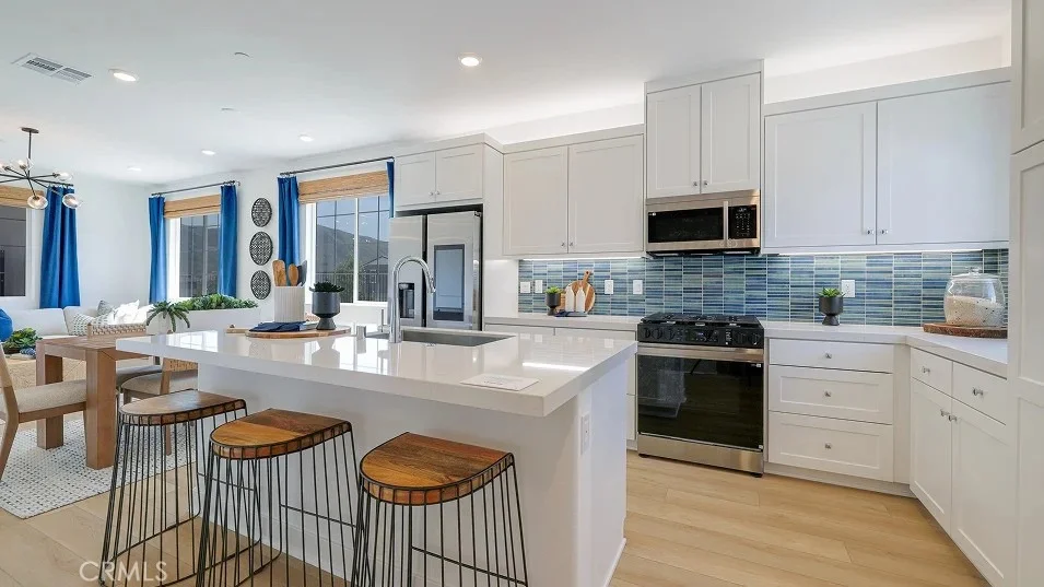 Unit for sale at 2201 Aneto Way, Santa Paula, CA 93060