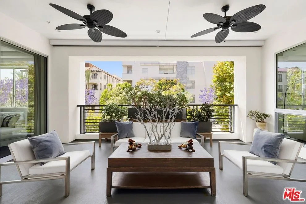 Unit for sale at 450 N Palm Drive, Beverly Hills, CA 90210