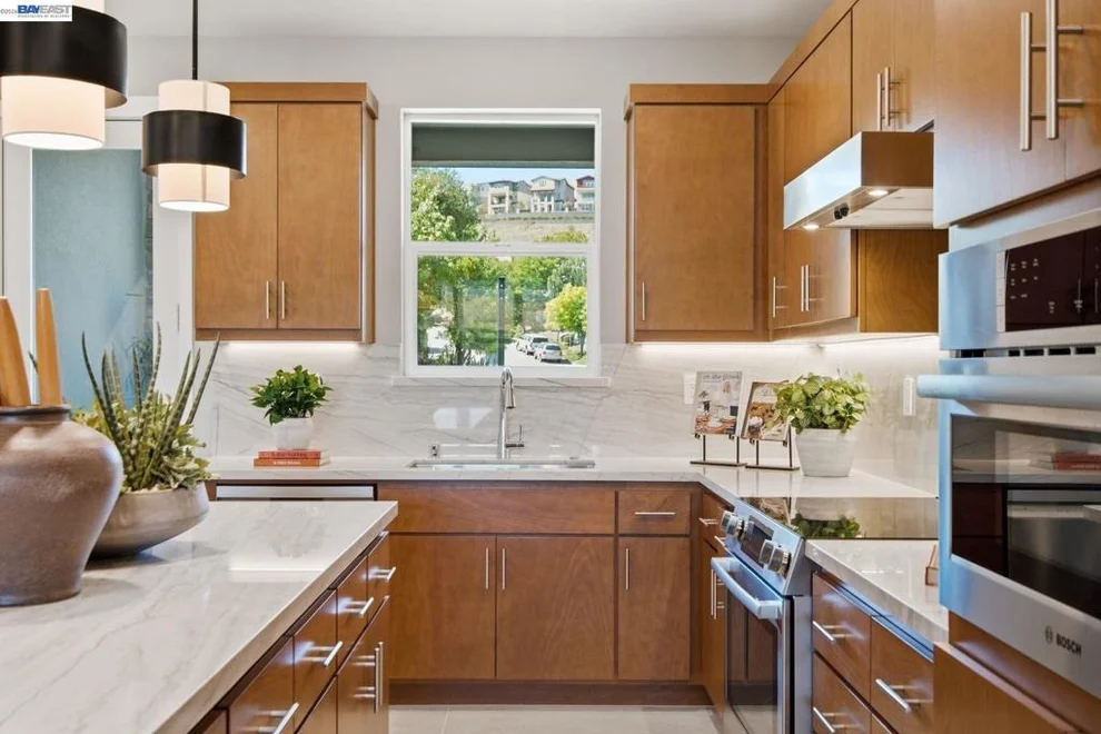 Unit for sale at 2007 Cascade Way, San Ramon, CA 94583