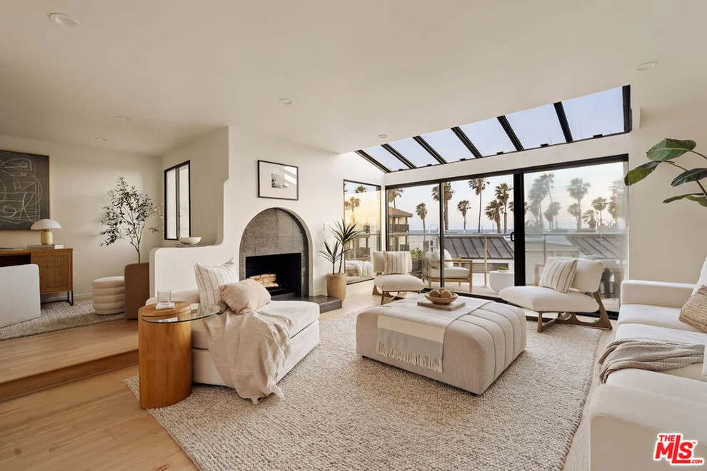 Unit for sale at 25 Sea Colony Drive, Santa Monica, CA 90405