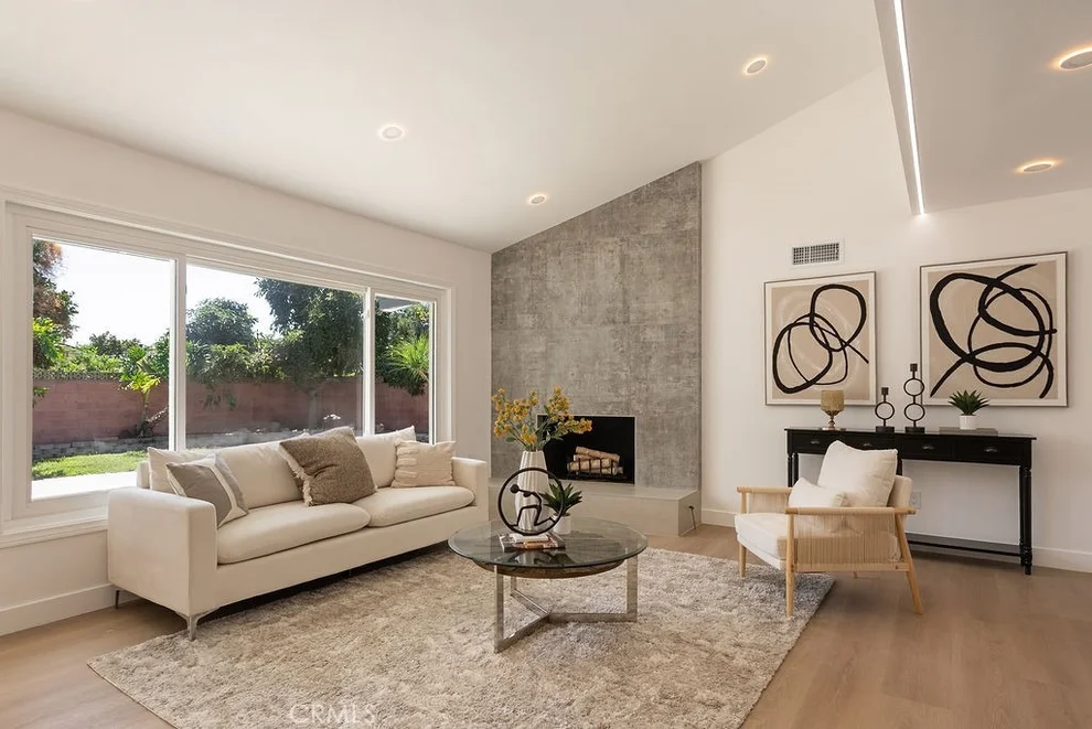 Unit for sale at 2608 W Palais Road, Anaheim, CA 92804