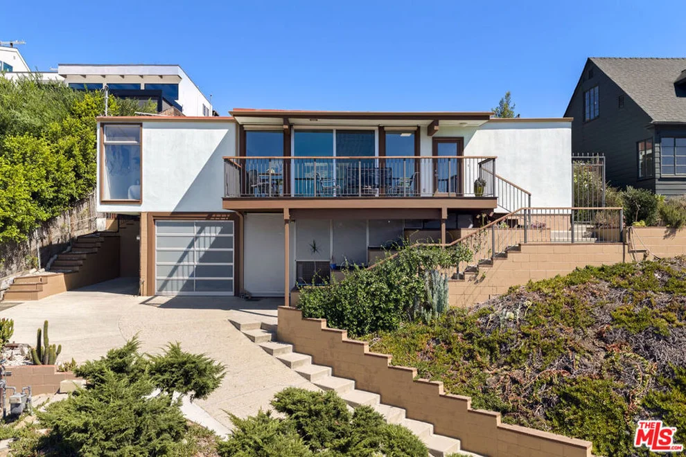 Unit for sale at 2508 Armstrong Avenue, Los Angeles, CA 90039