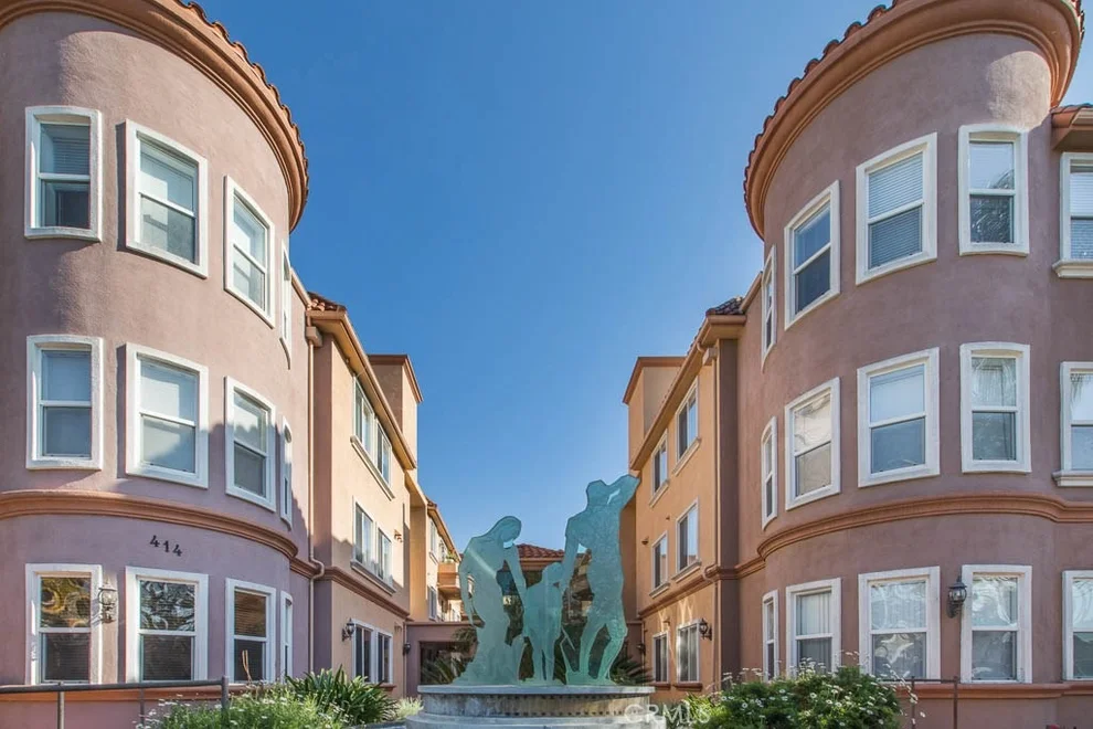 Unit for sale at 414 E Valencia Avenue, Burbank, CA 91501