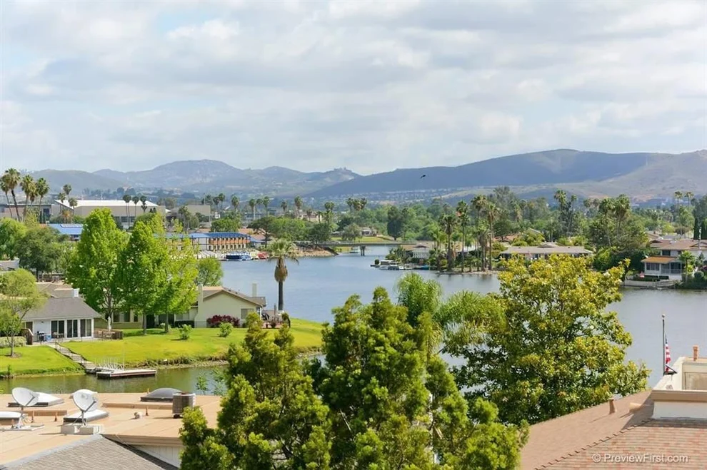Unit for sale at 1504 Caminito Aguar, San Marcos, CA 92078