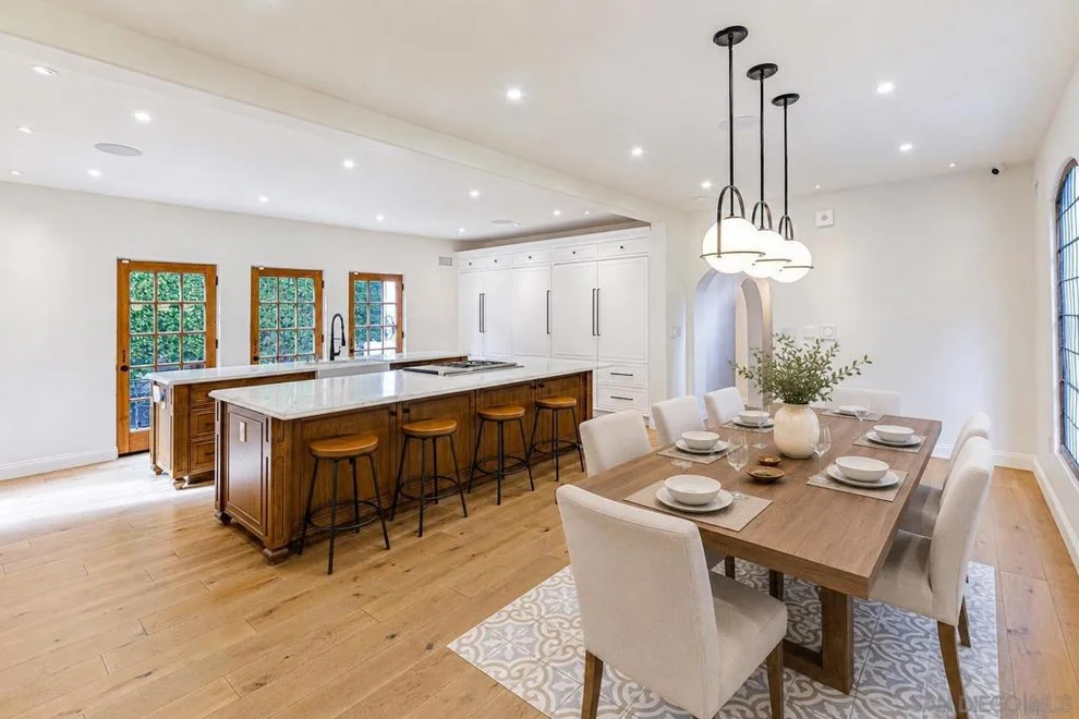 Unit for sale at 268 S Arden Blvd., Los Angeles, CA 90004