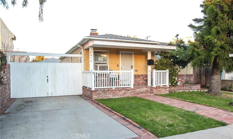 Unit for sale at 3914 Keeshen Drive, Mar Vista, CA 90066