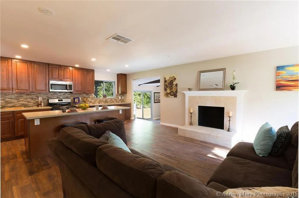 Unit for sale at 1417 Country Club Drive, Escondido, CA 92029