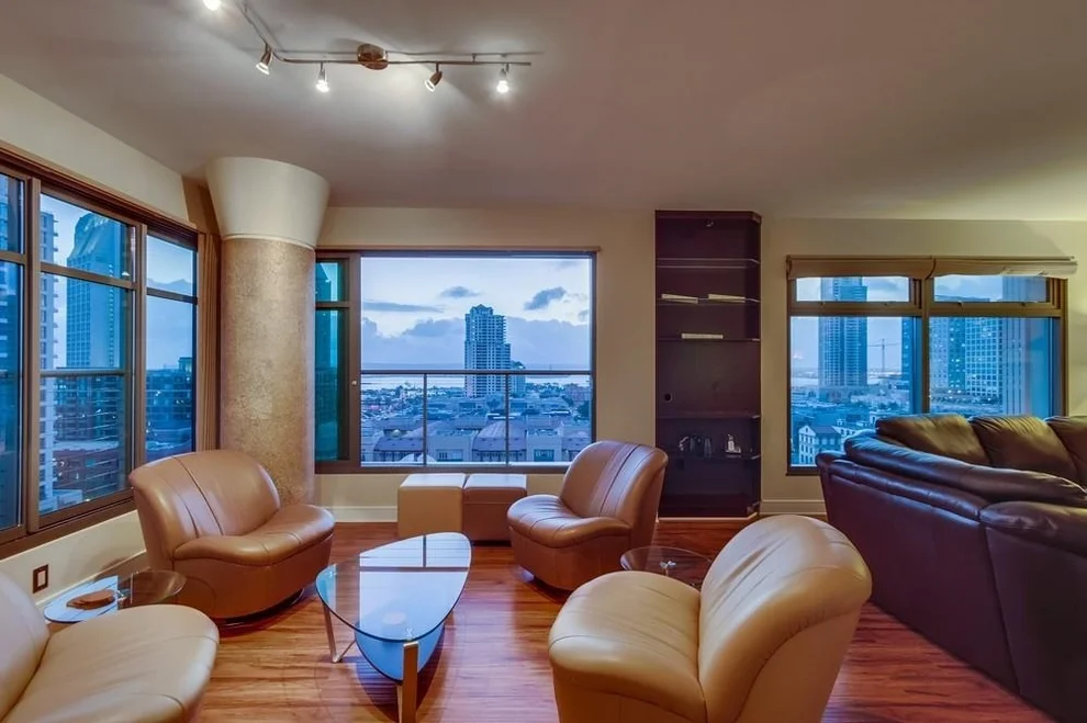 Unit for sale at 645 Front St, San Diego, CA 92101