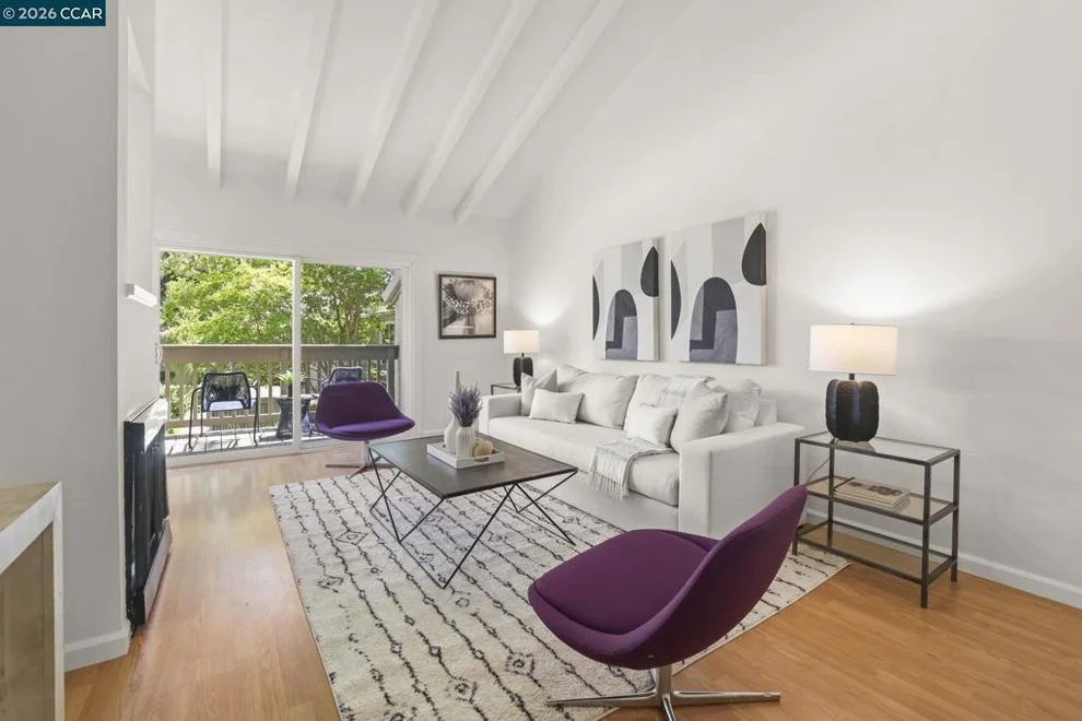 Unit for sale at 2564 Walnut Blvd, Walnut Creek, CA 94596