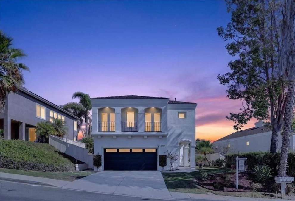 Unit for sale at 13957 Carmel Ridge Rd, San Diego, CA 92128