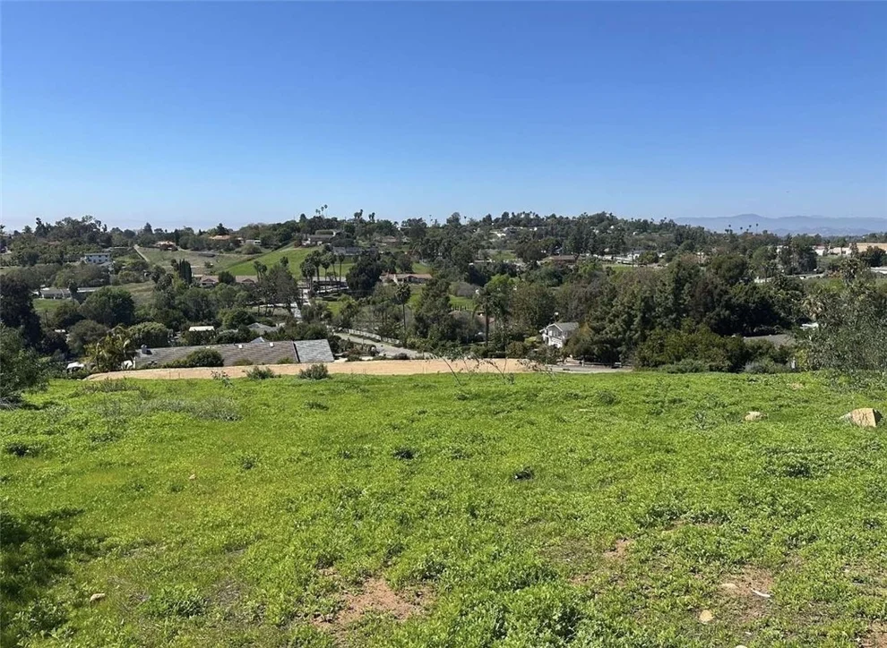 Unit for sale at 2234 Tierra Verde Road, Vista, CA 92084