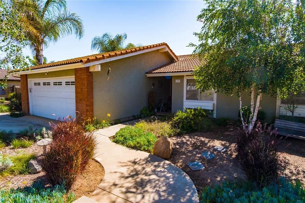 Unit for sale at 1937 Paradise St, Escondido, CA 92026