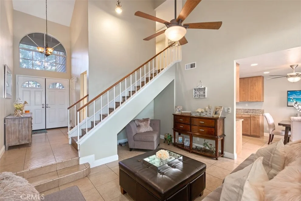 Unit for sale at 21132 10 Castleview, Lake Forest, CA 92630
