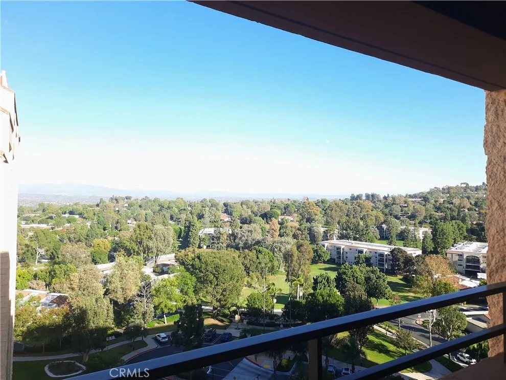 Unit for sale at 24055 Paseo Del Lago W, Laguna Woods, CA 92637