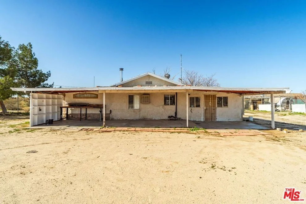 Unit for sale at 45611 250th Street, Lancaster, CA 93535
