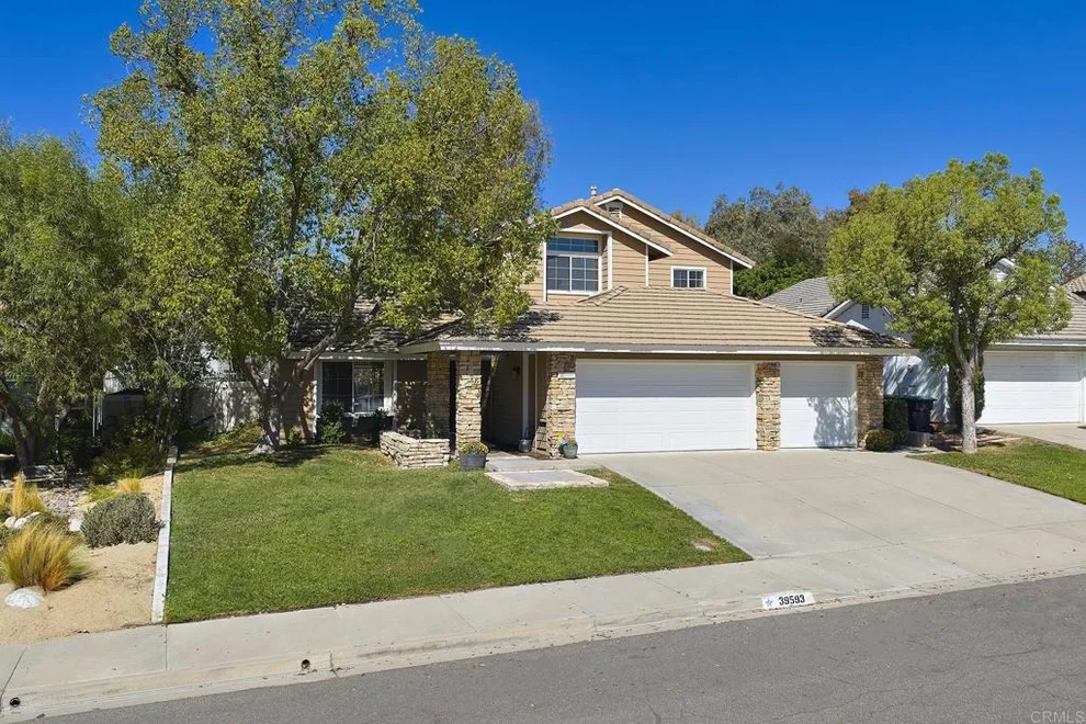 Unit for sale at 39593 Willowbend Drive, Murrieta, CA 92563